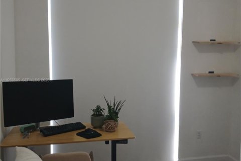 Condominio en venta en Doral, Florida, 3 dormitorios, 135.64 m2 № 2054794 - foto 4