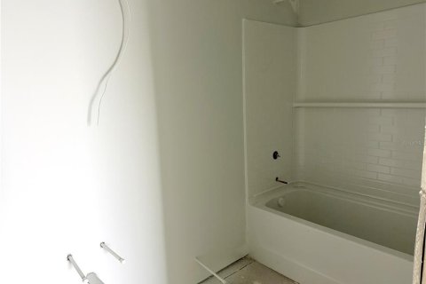 Casa en venta en Tampa, Florida, 3 dormitorios, 144.65 m2 № 2198827 - foto 15
