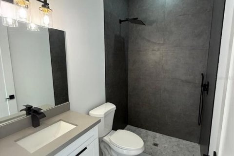 House in Cape Coral, Florida 4 bedrooms, 161.19 sq.m. № 1512209 - photo 26