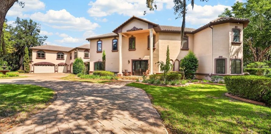 Villa ou maison à Interlachen, Floride 6 chambres, 629.88 m2 № 2402938