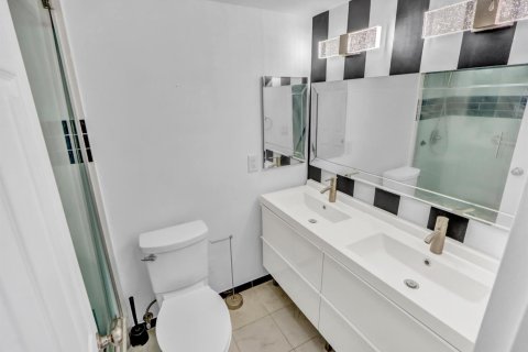 Купить кондоминиум в Бока-Ратон, Флорида 3 комнаты, 66.89м2, № 2147119 - фото 13