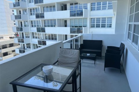 Copropriété à louer à Miami Beach, Floride: 51.1 m2 № 1763908 - photo 3