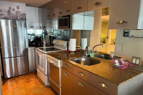 Copropriété à louer à Miami Beach, Floride: 51.1 m2 № 1763908 - photo 16