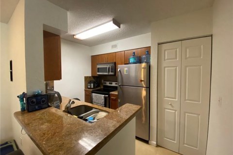 Condominio en alquiler en Oakland Park, Florida, 1 dormitorio, 80.08 m2 № 2078445 - foto 3