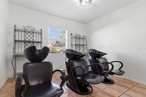 Commercial property in Tampa, Florida 235.23 sq.m. № 2101545 - photo 19