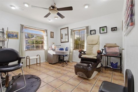 Commercial property in Tampa, Florida 235.23 sq.m. № 2101545 - photo 24
