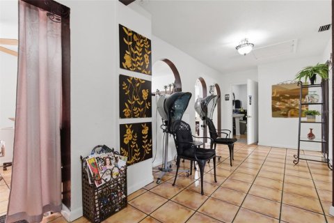 Commercial property in Tampa, Florida 235.23 sq.m. № 2101545 - photo 17