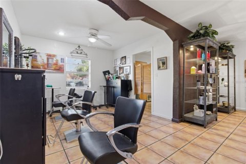 Commercial property in Tampa, Florida 235.23 sq.m. № 2101545 - photo 11