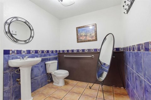 Commercial property in Tampa, Florida 235.23 sq.m. № 2101545 - photo 26