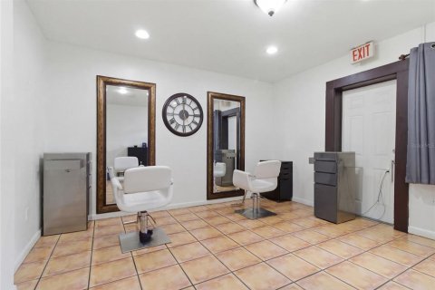 Commercial property in Tampa, Florida 235.23 sq.m. № 2101545 - photo 27