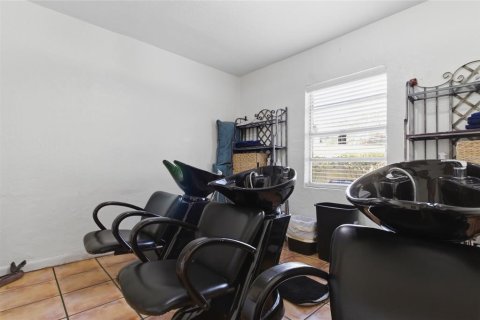 Commercial property in Tampa, Florida 235.23 sq.m. № 2101545 - photo 20