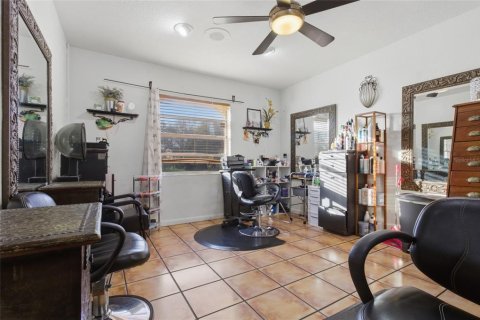 Commercial property in Tampa, Florida 235.23 sq.m. № 2101545 - photo 22