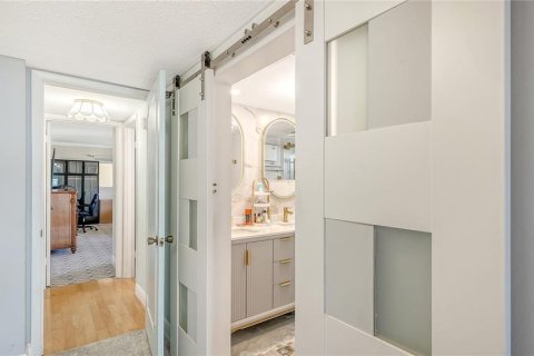 Condo in Longboat Key, Florida, 3 bedrooms № 2391299 - photo 23