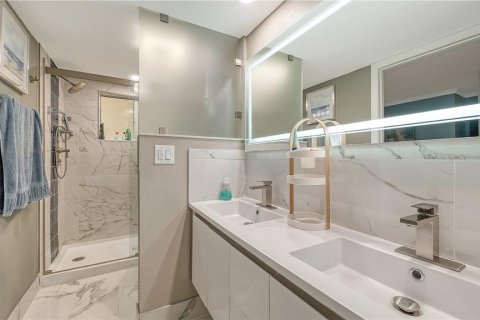 Condo in Longboat Key, Florida, 3 bedrooms № 2391299 - photo 28