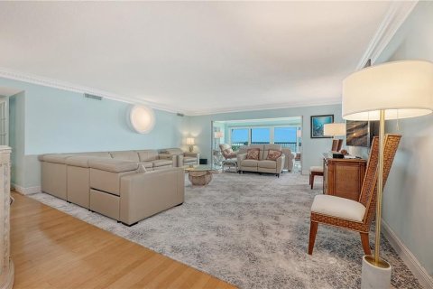 Condo in Longboat Key, Florida, 3 bedrooms № 2391299 - photo 8