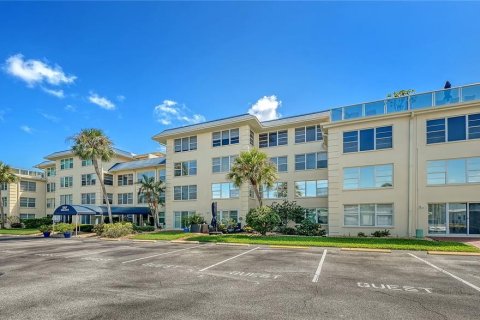 Condo in Longboat Key, Florida, 3 bedrooms № 2391299 - photo 2