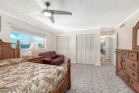 Condo in Longboat Key, Florida, 3 bedrooms № 2391299 - photo 25