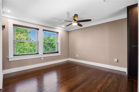 House in Orlando, Florida 4 bedrooms, 177.07 sq.m. № 1836855 - photo 21