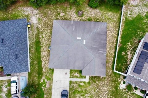Villa ou maison à vendre à Poinciana, Floride: 3 chambres, 175.4 m2 № 2207436 - photo 19