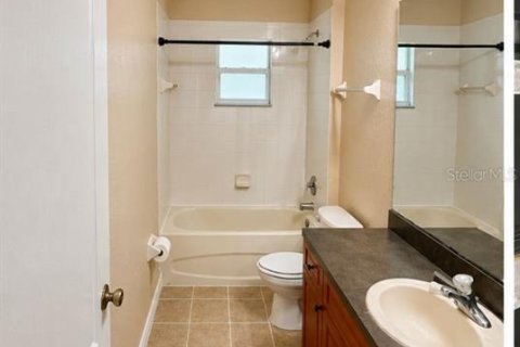 Villa ou maison à vendre à Poinciana, Floride: 3 chambres, 175.4 m2 № 2207436 - photo 8