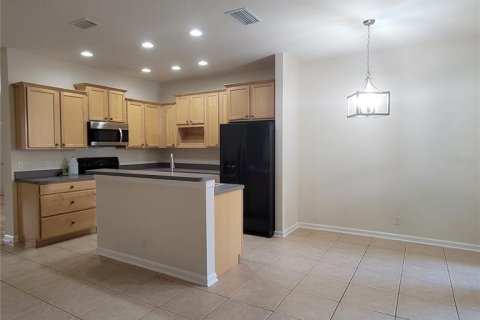 Touwnhouse à louer à DeLand, Floride: 3 chambres, 176.24 m2 № 1893614 - photo 5