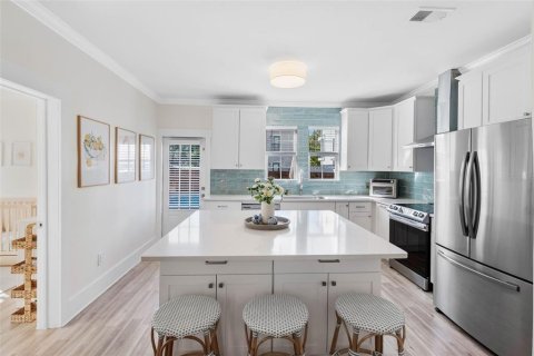 Villa ou maison à vendre à Tampa, Floride: 4 chambres, 131.55 m2 № 2418391 - photo 3
