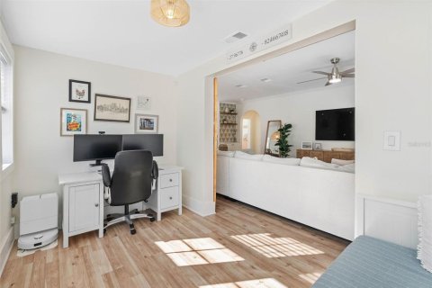 Villa ou maison à vendre à Tampa, Floride: 4 chambres, 131.55 m2 № 2418391 - photo 8