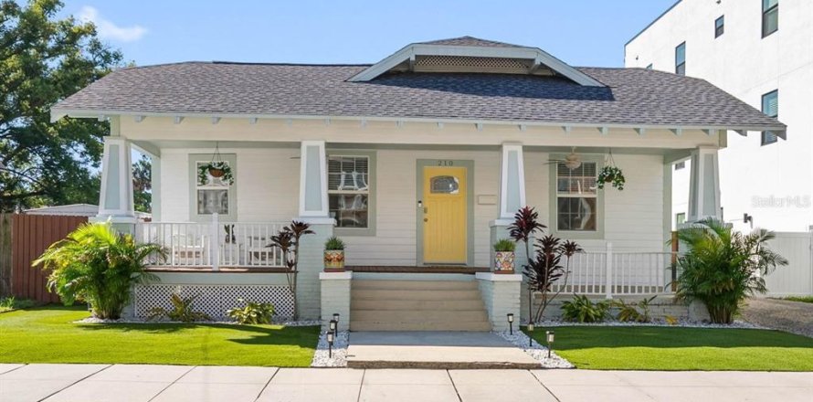 Villa ou maison à Tampa, Floride 4 chambres, 131.55 m2 № 2418391