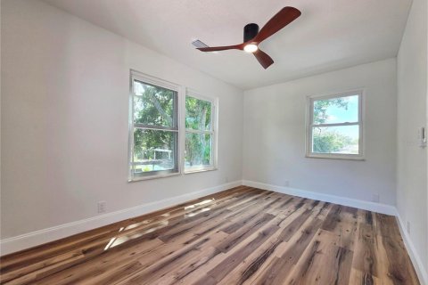 Villa ou maison à vendre à Pinellas Park, Floride: 4 chambres, 167.78 m2 № 1916688 - photo 29