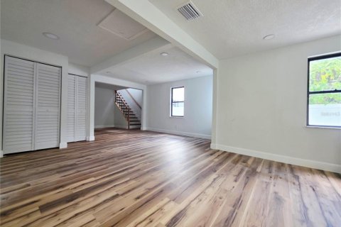 Villa ou maison à vendre à Pinellas Park, Floride: 4 chambres, 167.78 m2 № 1916688 - photo 12