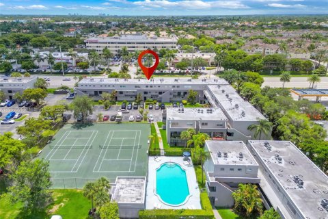 Condo in Miami, Florida, 1 bedroom  № 1858546 - photo 20