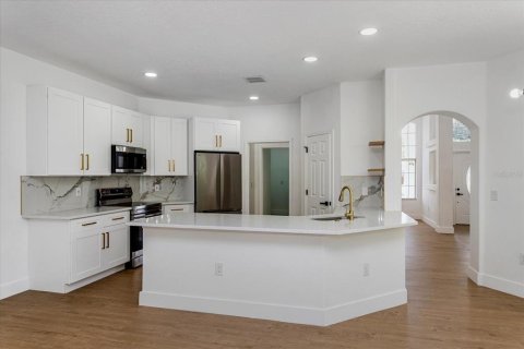 Villa ou maison à vendre à Orlando, Floride: 4 chambres, 235.14 m2 № 2329206 - photo 10