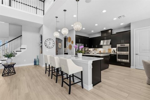 House in Sarasota, Florida 5 bedrooms, 480.4 sq.m. № 2097269 - photo 7