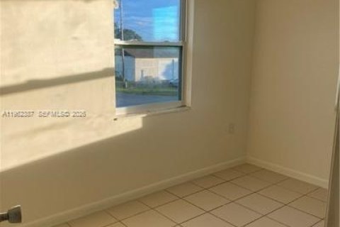 Commercial property in Sebring, Florida № 2030098 - photo 18