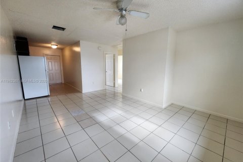 Commercial property in Sebring, Florida № 2030098 - photo 8