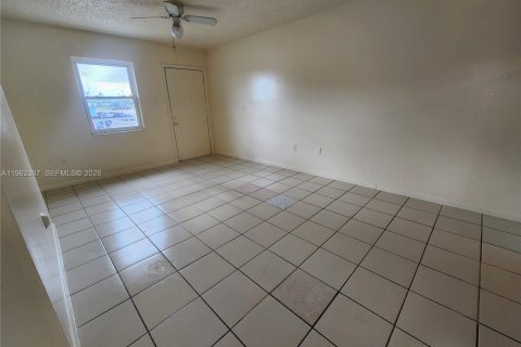 Commercial property in Sebring, Florida № 2030098 - photo 11