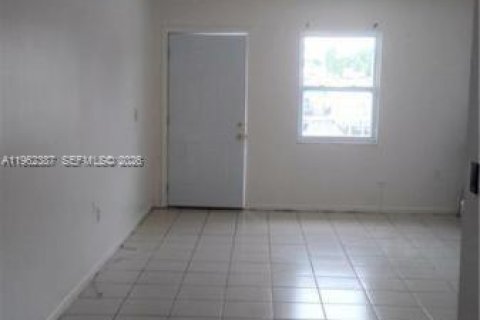 Commercial property in Sebring, Florida № 2030098 - photo 14