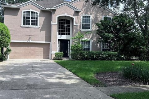 House in Lutz, Florida 5 bedrooms, 333.8 sq.m. № 1915294 - photo 1
