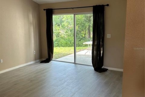 House in Land O' Lakes, Florida 3 bedrooms, 158.86 sq.m. № 2220330 - photo 7