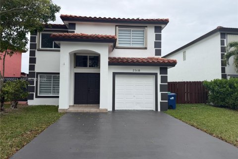 House in Homestead, Florida 3 bedrooms, 156.82 sq.m. № 1988636 - photo 16