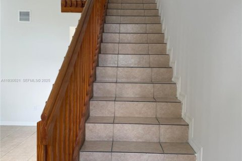 Casa en alquiler en Homestead, Florida, 3 dormitorios № 1988636 - foto 9