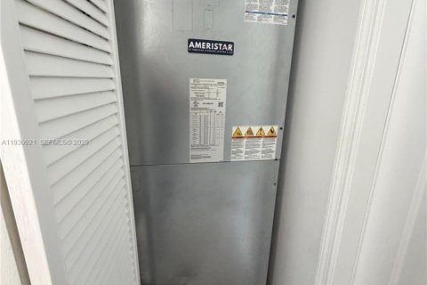 Casa en alquiler en Homestead, Florida, 3 dormitorios № 1988636 - foto 11