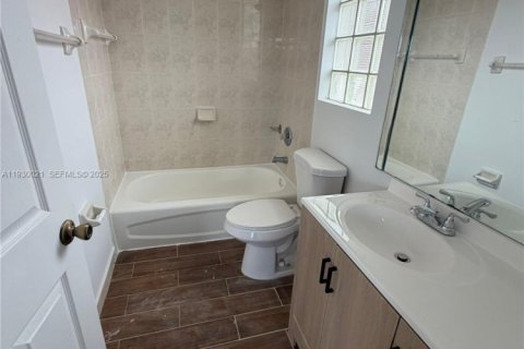 Casa en alquiler en Homestead, Florida, 3 dormitorios № 1988636 - foto 6