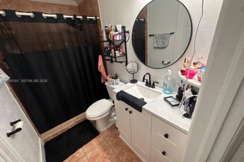 Townhouse in Fort Myers, Florida 2 bedrooms № 2153069 - photo 6
