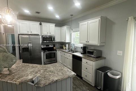 House in Islamorada, Village of Islands, Florida 3 bedrooms, 118.73 sq.m. № 1729567 - photo 4