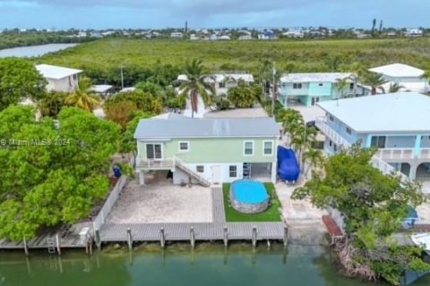 House in Islamorada, Village of Islands, Florida 3 bedrooms, 118.73 sq.m. № 1729567 - photo 17