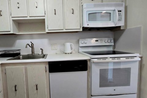 Condo in Aventura, Florida, 2 bedrooms  № 2183066 - photo 15