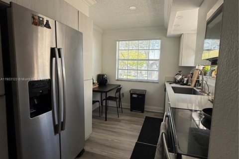 Купить кондоминиум в Хомстед, Флорида 2 спальни, 107.77м2, № 1955618 - фото 27