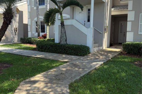 Купить кондоминиум в Хомстед, Флорида 2 спальни, 107.77м2, № 1955618 - фото 1