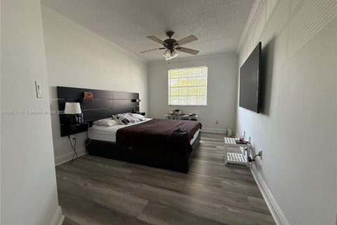 Купить кондоминиум в Хомстед, Флорида 2 спальни, 107.77м2, № 1955618 - фото 18